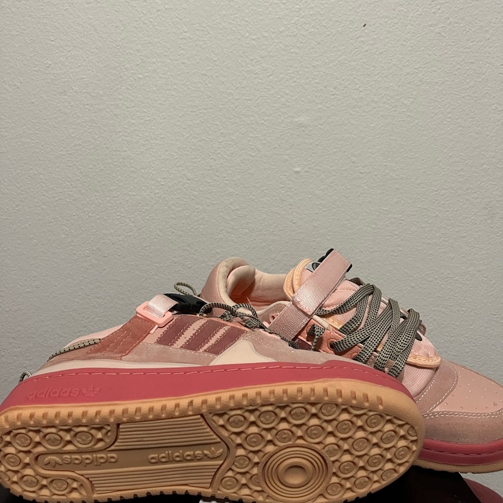 Selling adidas Forum - Picture 5 of 5